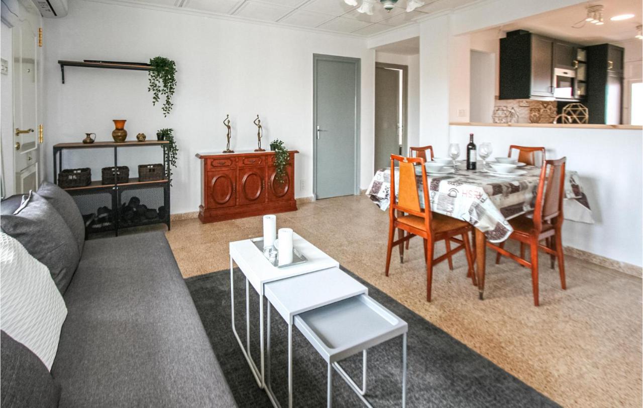 Nice Apartment In Santa Pola With Wifi Екстер'єр фото