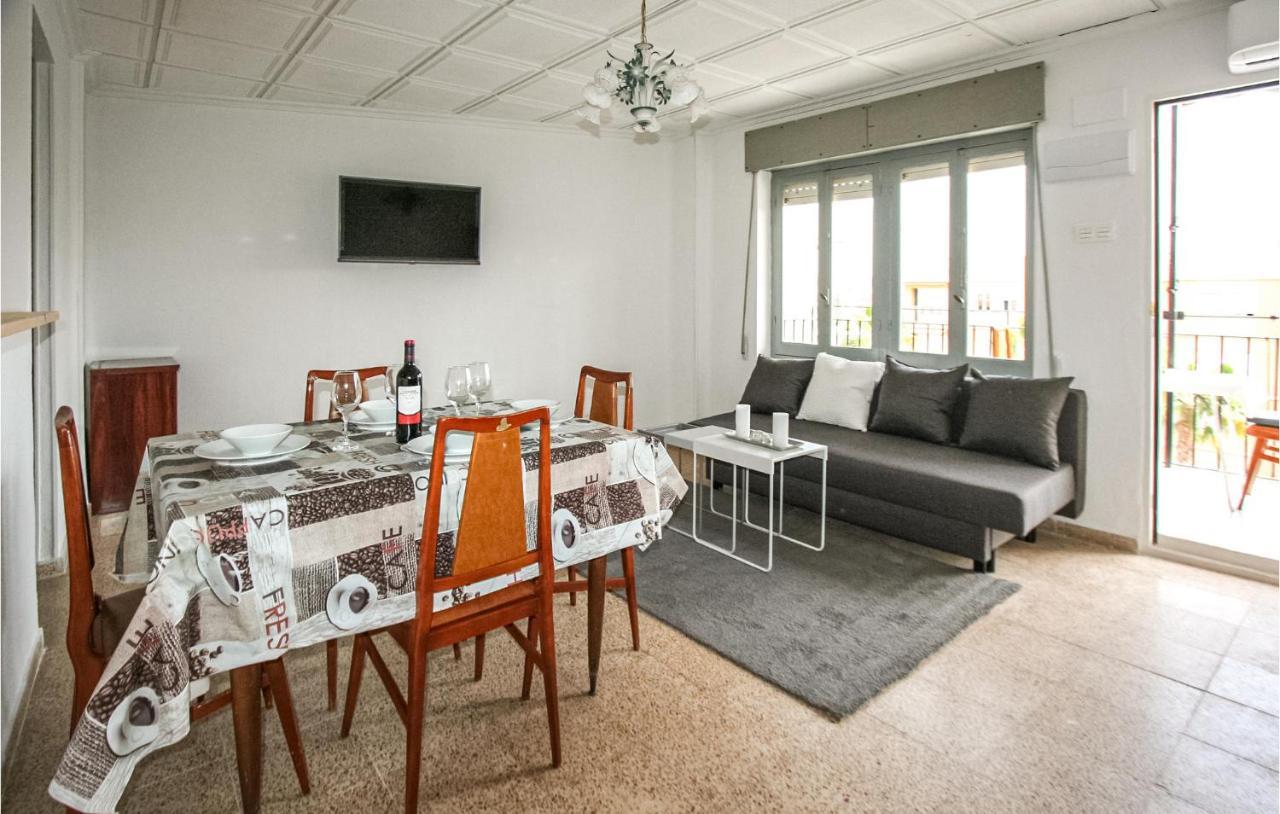 Nice Apartment In Santa Pola With Wifi Екстер'єр фото