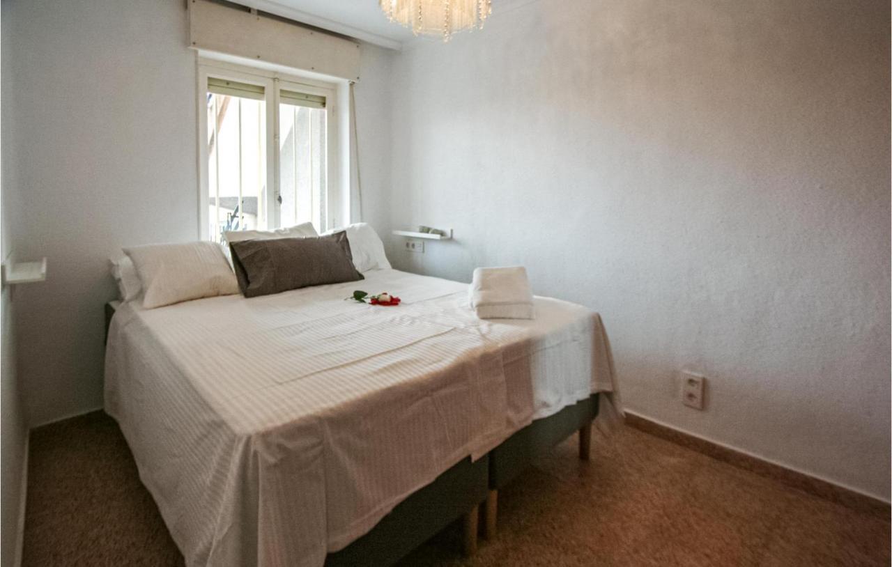 Nice Apartment In Santa Pola With Wifi Екстер'єр фото