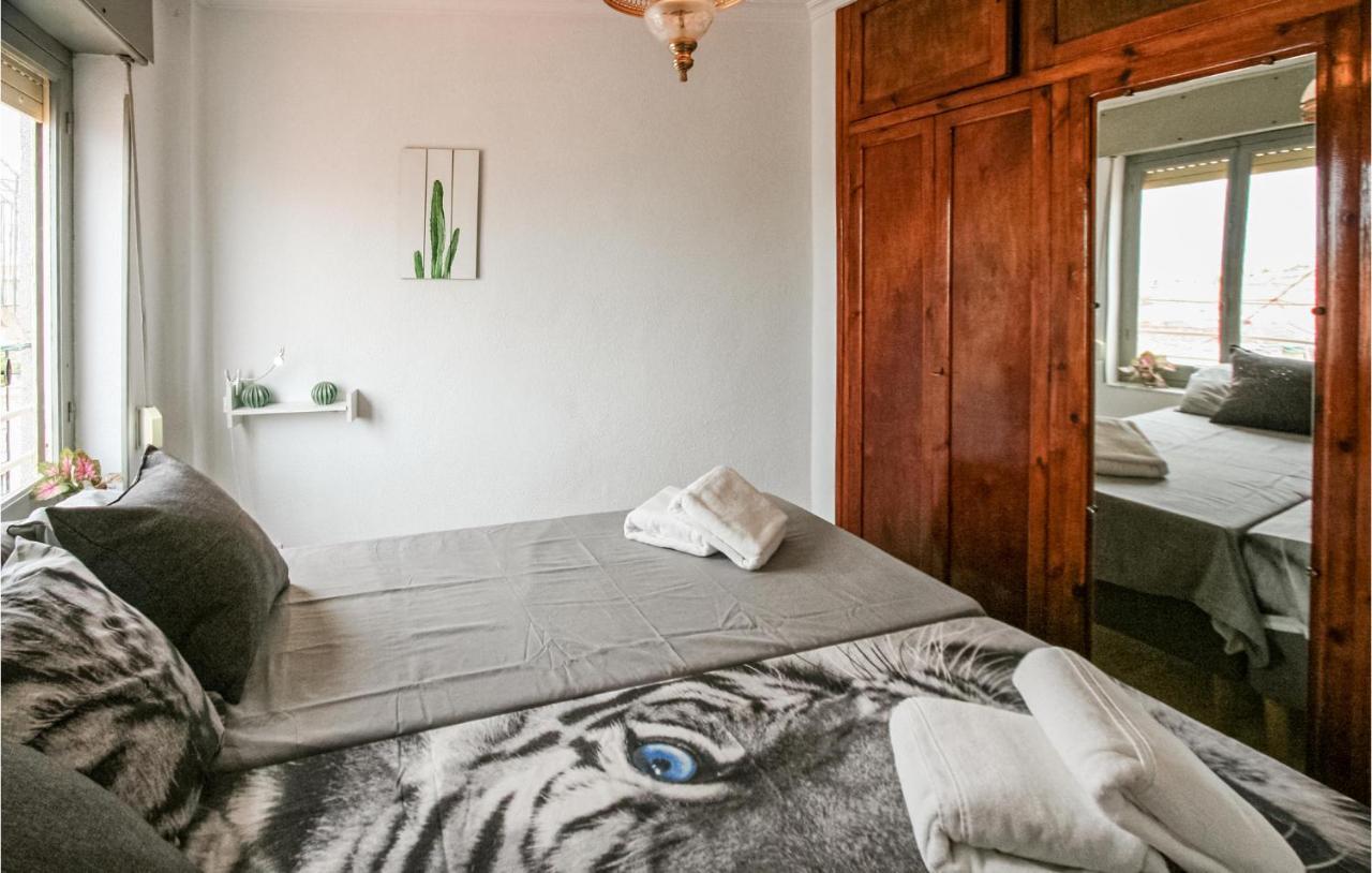 Nice Apartment In Santa Pola With Wifi Екстер'єр фото