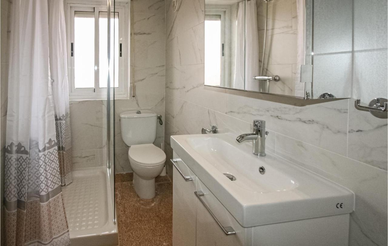 Nice Apartment In Santa Pola With Wifi Екстер'єр фото